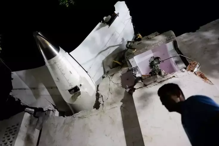 270 kişinin can verdiği uçak kazasının nedeni pilotların ses kayıtlarında: Neden kapattın?