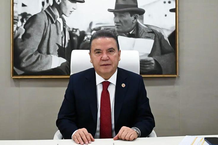 Antalya Büyükşehir Belediye Başkanı Muhittin Böcek de gözaltında