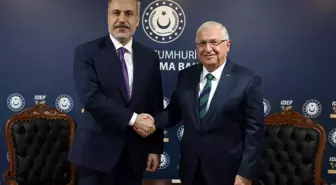 Bakanlar Güler ve Fidan, IDEF’25 Fuarı’nda Görüştü