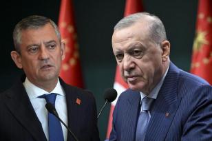 Özgür Özel’in iddiasına masasındaki anketle yanıt verdi